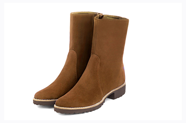Caramel brown women's booties, with a zip on the inside. Round toe. Flat rubber soles - Florence KOOIJMAN